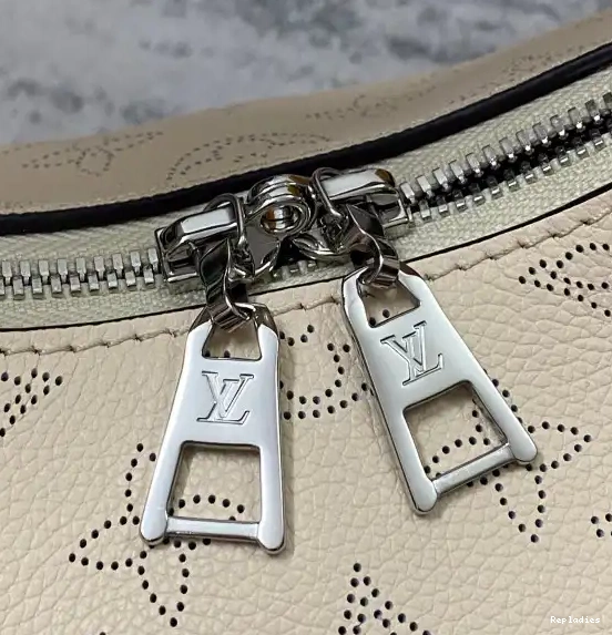 Fake Louis Bags VUITTON LOUIS KNOT PM WHY 0603